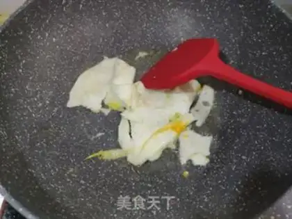 Make Gold egg fried rice step 3