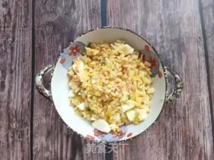 Make Gold egg fried rice step 11