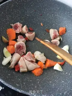 Make Potato burn rabbit legs step 10