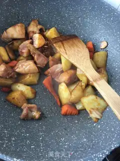 Make Potato burn rabbit legs step 15