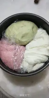 Make Colored buns step 0