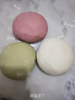Make Colored buns step 1
