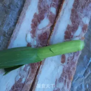 Make Seat bacon fried rice step 1