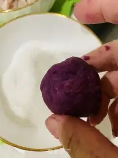 Make Potato coconut ball step 3