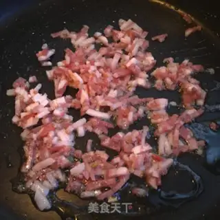 Make Seat bacon fried rice step 5