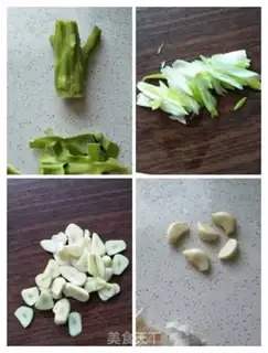 Make Dried mushrooms and fried vegetables step 2