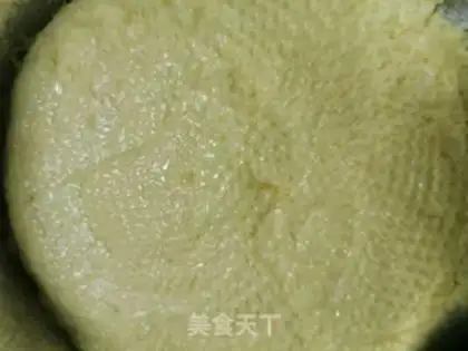 Make Chicken-cooked monkey mushroom cake step 2