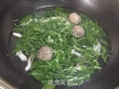 Make Beef vealball mushroom soup step 5