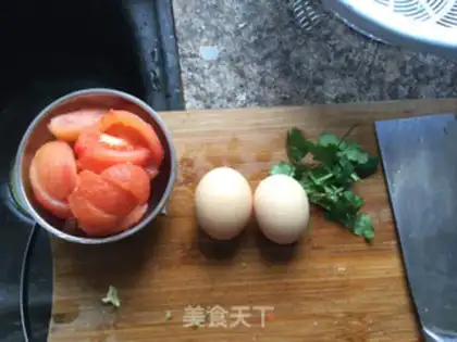 Make Tomato egg noodles step 0