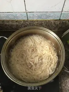 Make Tomato egg noodles step 3