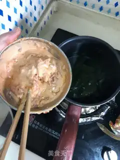 Make Seaweed sprouts and gravy step 1