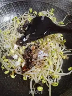 Make Soybean sprouts step 1