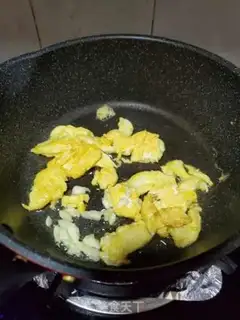 Make A green egg soup step 2