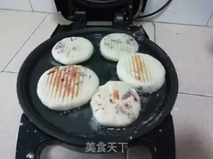 Make A radish egg pie step 11