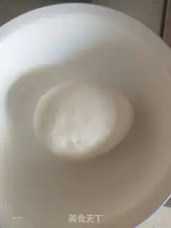 Make An egg box of celery step 1