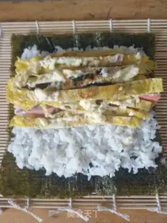 Make Simple sushi rolls step 6