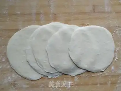 Make Shrimp-skin pie step 8