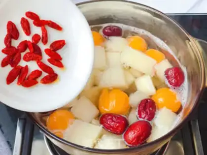 Make Iced sugar, gold and orange Sydney soup step 5