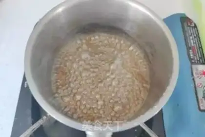 Make Caramel sea salt cake step 4