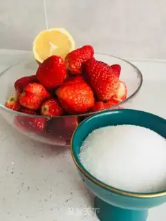 Make Sweet sour and sweet with strawberry sauce step 0