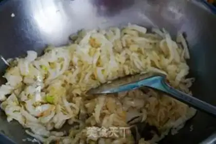 Make Sour pork stew and tofu step 2