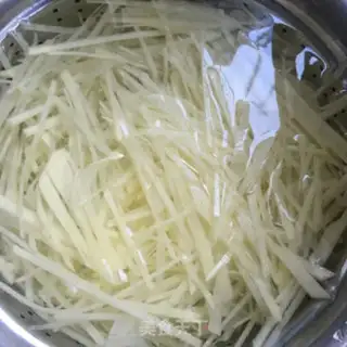 Make Delicious potatoes step 1