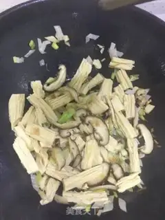 Make Mushrooms and moths step 4