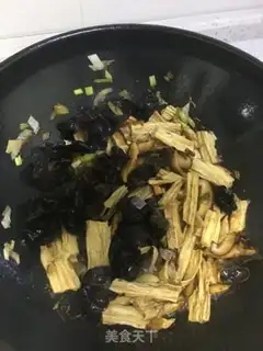 Make Mushrooms and moths step 5