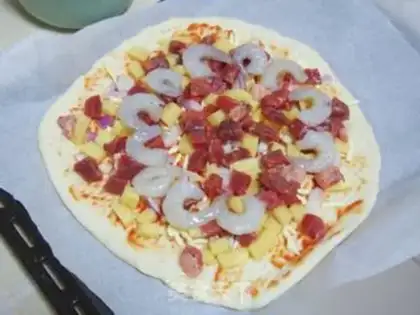 Make Black pepper beef shrimp pizza step 6