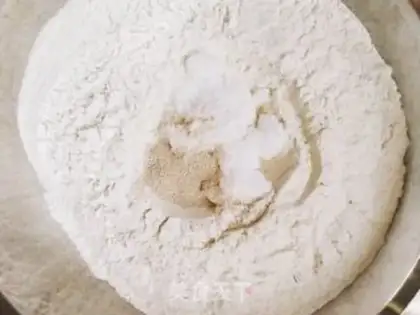 Make caterpillar ham roll step 0