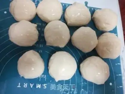 Make Homemade hand grab cake step 2