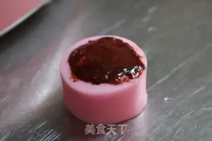 Make Heart chocolate step 5