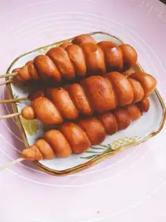 Make caterpillar ham roll step 14
