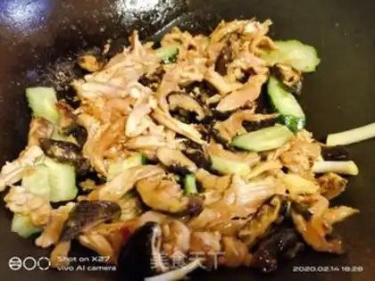 Make Frozen cucumber, chicken gravy step 2