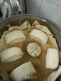 Make Slice the buns step 4