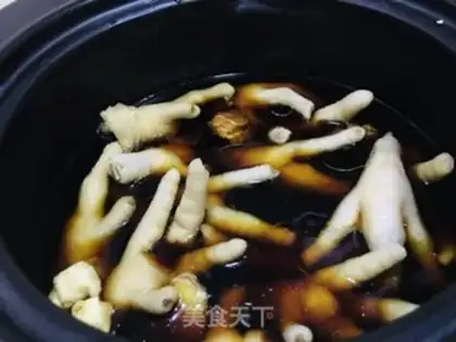 Make The feet of a halogened chicken step 3