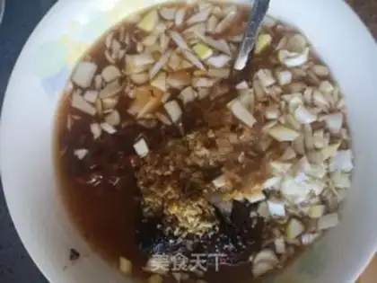 Make Korean chicken gravy step 1
