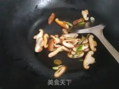 Make Soup with mushrooms and tofu step 3