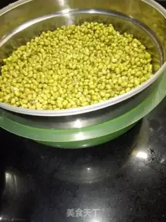 Make Green bean sprouts step 1