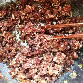 Make Soft beef carrot pie step 2