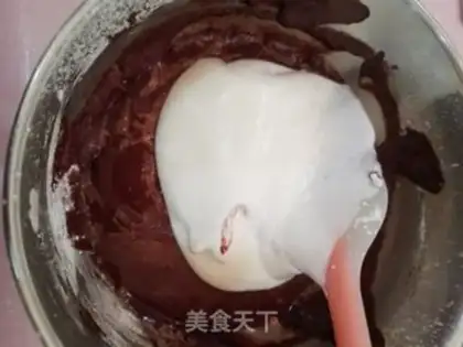 Make Red velvet cheesecake step 8