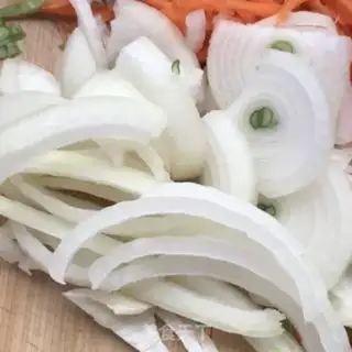 Make Plum mushroom fried rice step 4