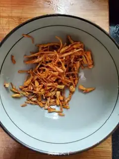 Make A chicken soup with a weed step 2