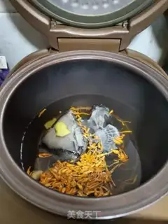 Make A chicken soup with a weed step 4