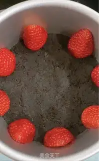 Make Strawberry Moose step 5