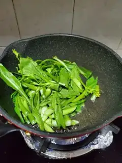 Make Garlic beans, mustard step 3