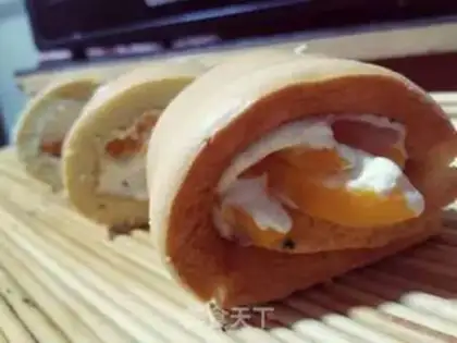 Make Mango egg rolls step 10