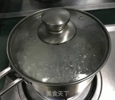 Make Fresh meat soup step 2