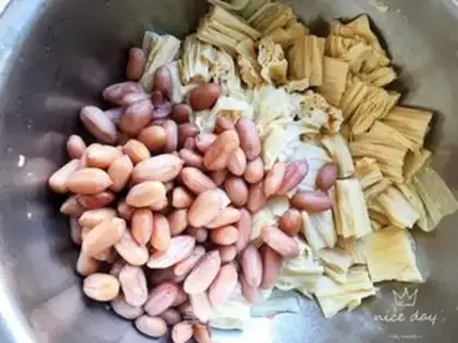 Make The cucumber cucumber and peanut rice step 4