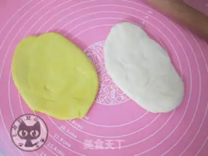 Make Flower buns step 4